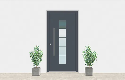 Moderne Haustür mit Seitenteil – hochwertige Fenster- und Türlösungen in Plettenberg